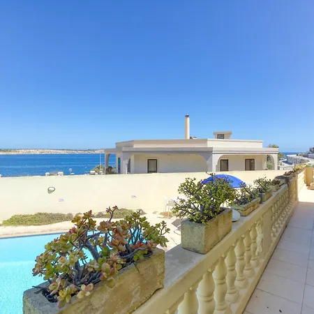 With Beautiful Views With Pool In By 360 Estates Apartament Mellieħa