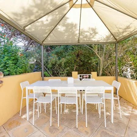 With Beautiful Views With Pool In By 360 Estates Daire Mellieħa