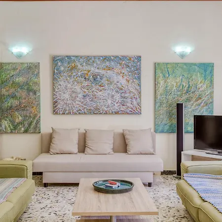 With Beautiful Views With Pool In By 360 Estates *